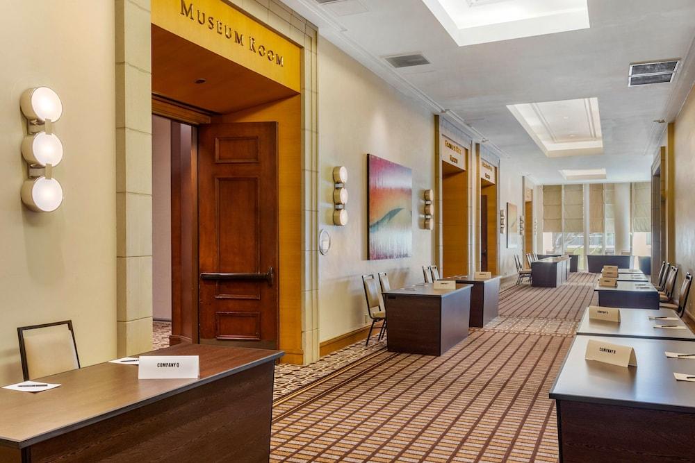 Omni Los Angeles Hotel at California Plaza photo 88