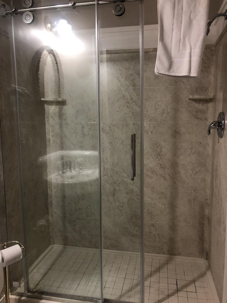 Talbott Inn photo 77