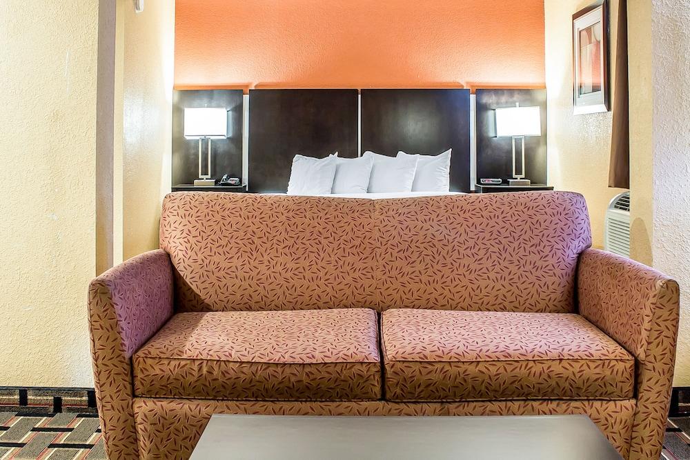 Comfort Inn Dunmore - Scranton East photo 8