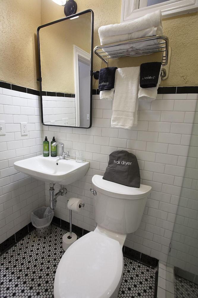 Greyhound Inn photo 52