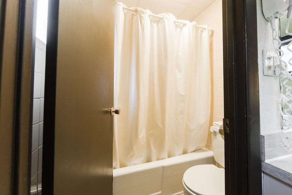Mountain House Inn photo 30