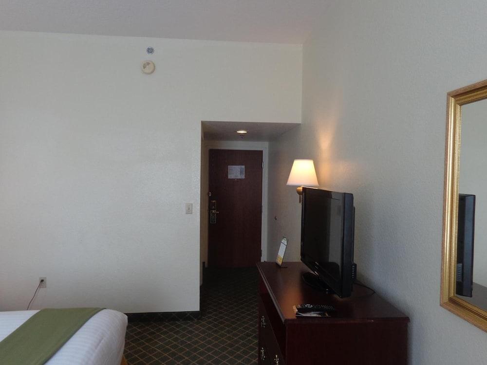Ruskin Inn Hotel photo 21