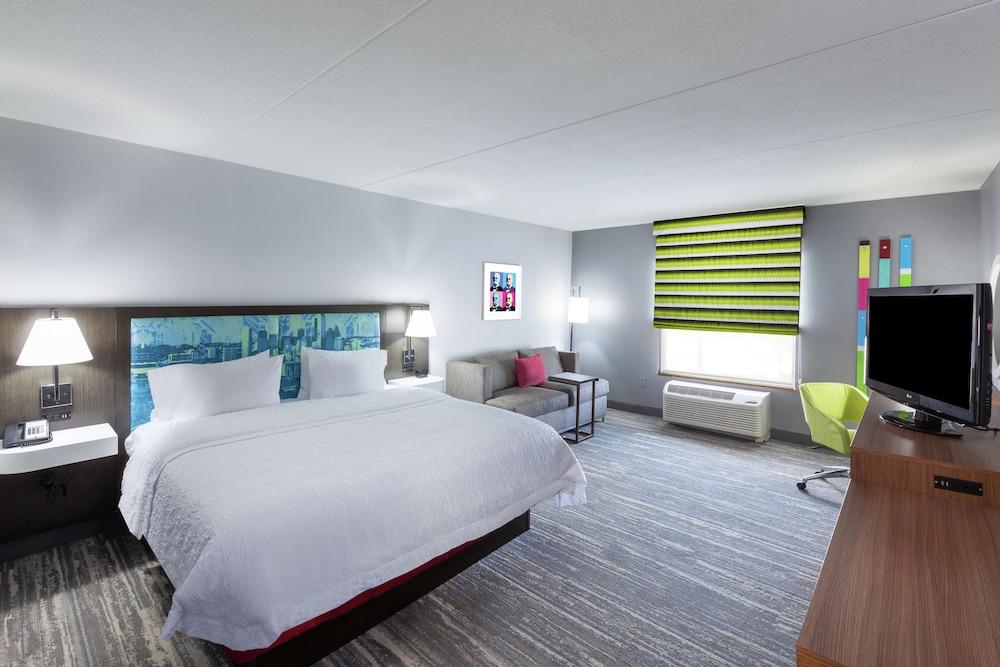 Hampton Inn & Suites Houston-Bush Intercontinental Aprt photo 15