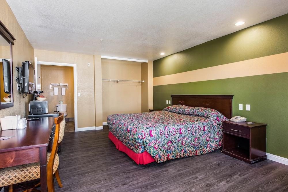 Budget Inn photo 5