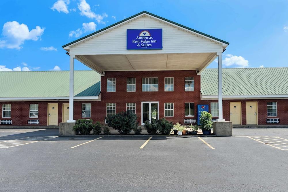 Americas Best Value Inn & Suites Mt. Pleasant photo 1