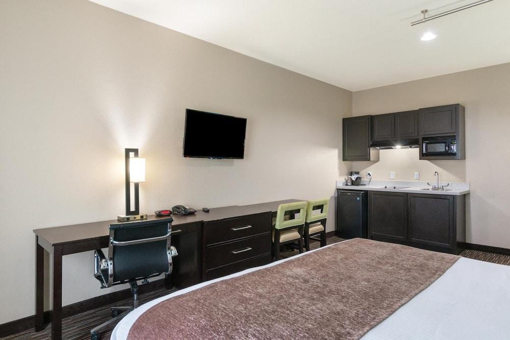 Residency Suites - Cotulla photo 30