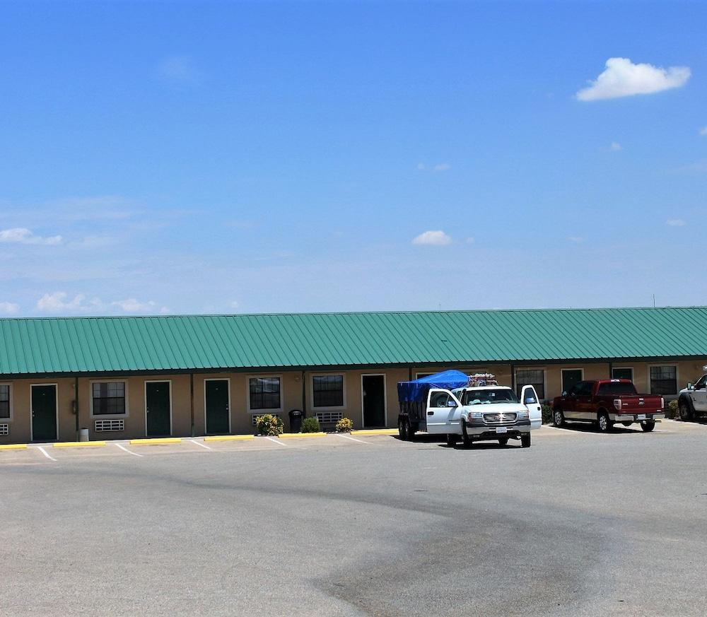 Adobe Inn Motel photo 12