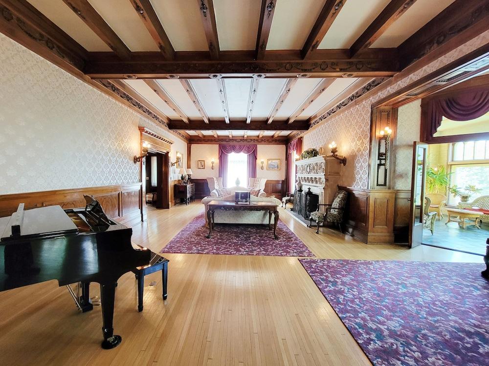 Historic Cotton Mansion Duluth Boutique Hotel photo 24