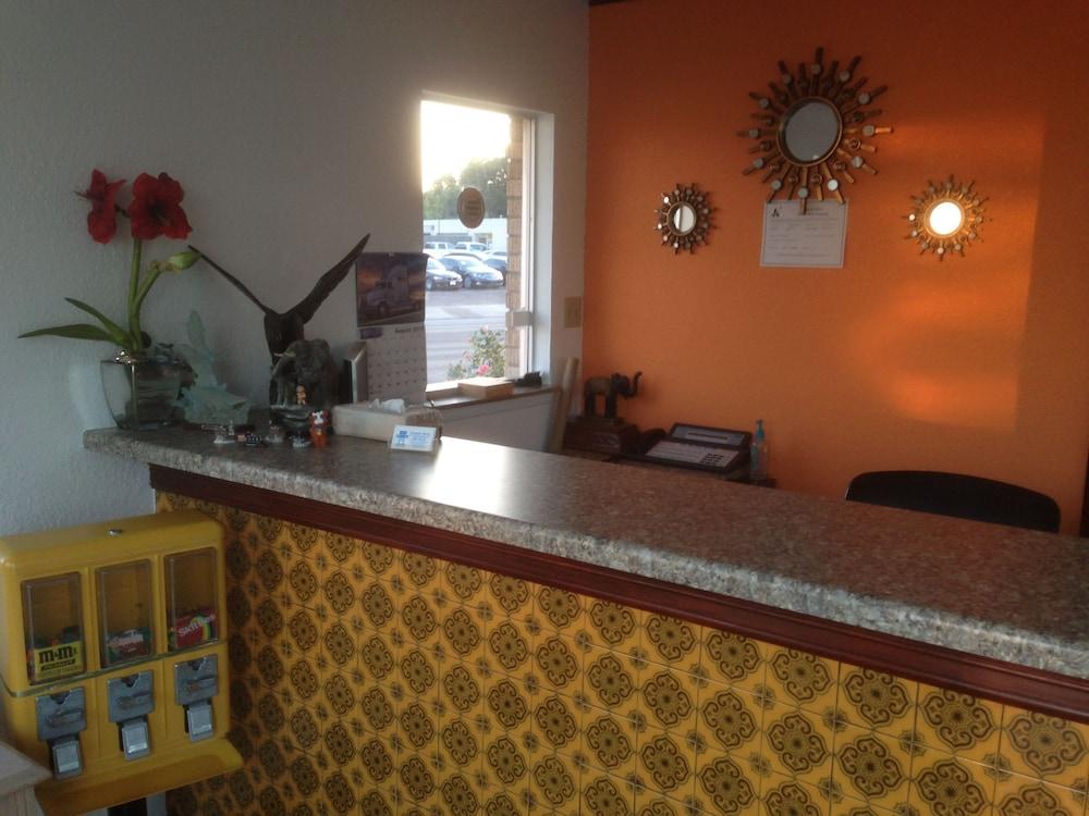 Economy Motel photo 3