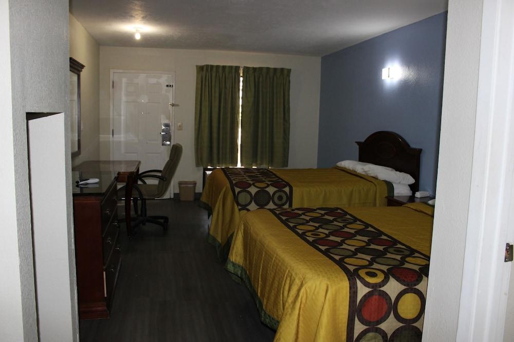 Relax Inn photo 4