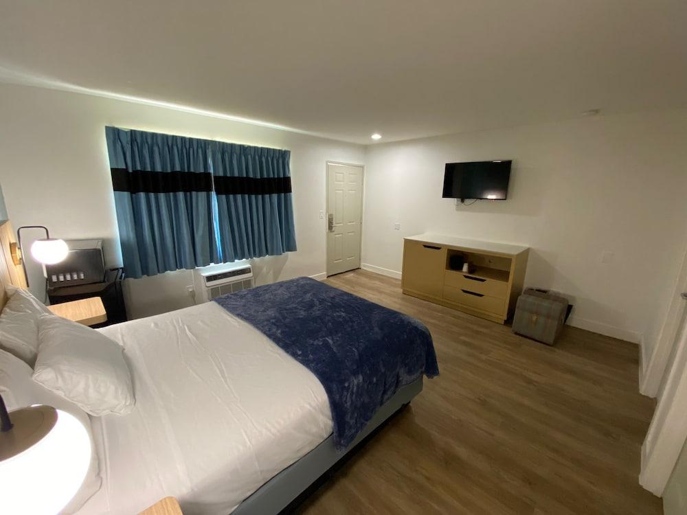 Salt Air Lodge photo 7
