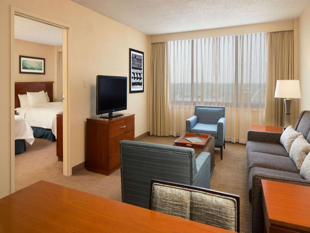 Embassy Suites Hotel Winston-Salem photo 19