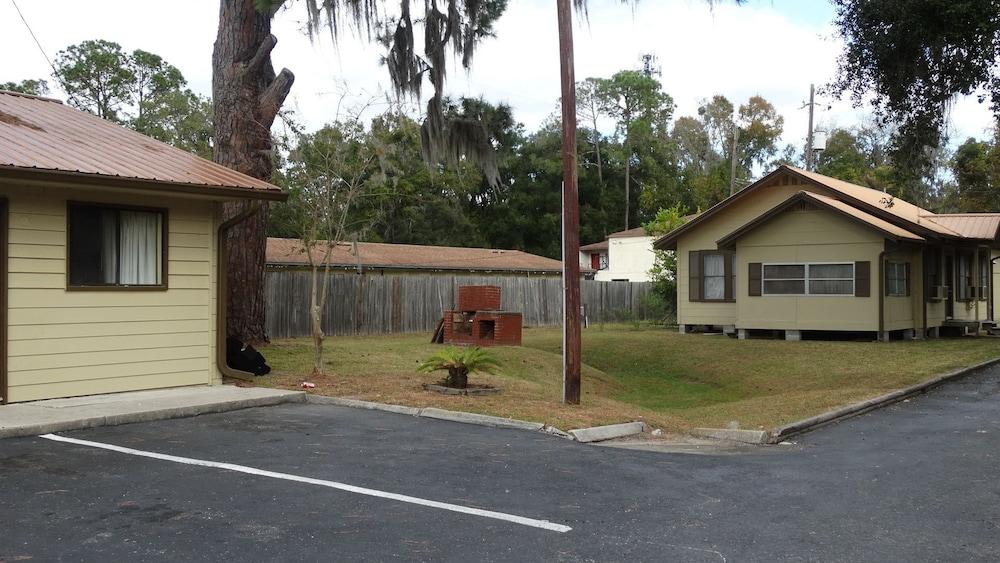Budget Inn photo 25