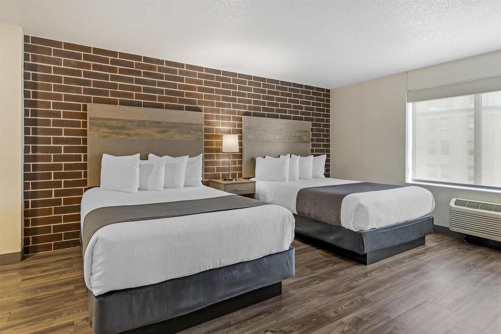 Executive Residency By Best Western Waterloo & Cedar Falls photo 6