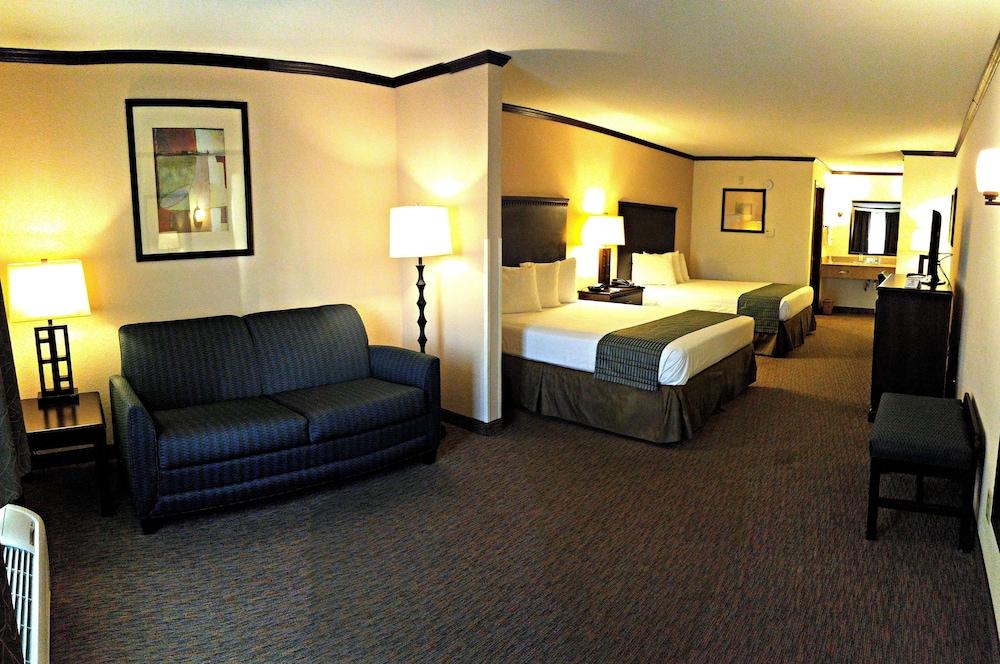 Cochran Inn & Suites photo 6