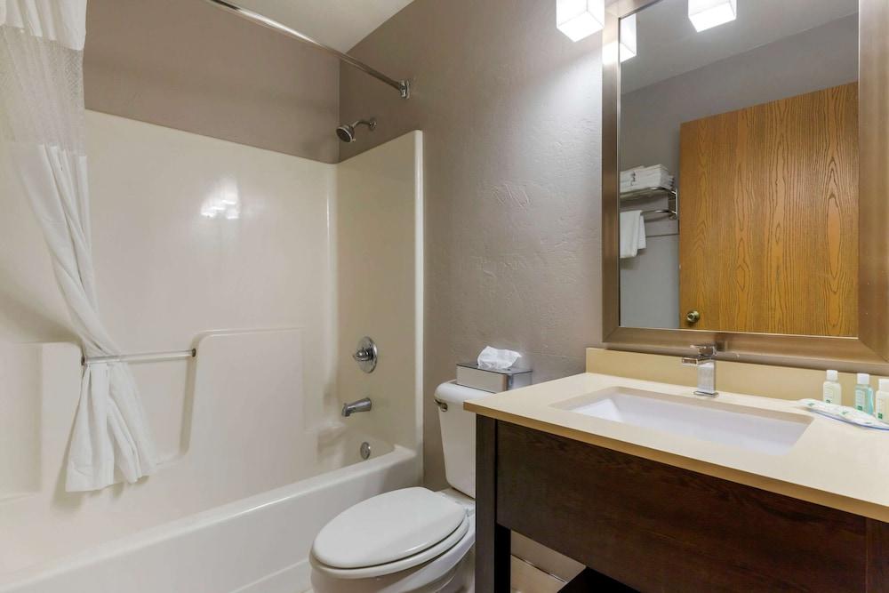 Quality Inn Sallisaw photo 21