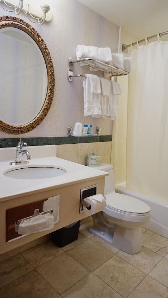 Best Western Queens Court Hotel photo 14