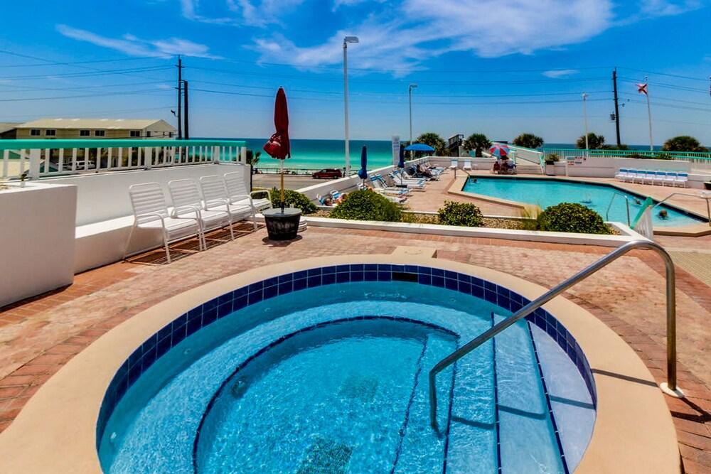 Surfside Resort photo 32