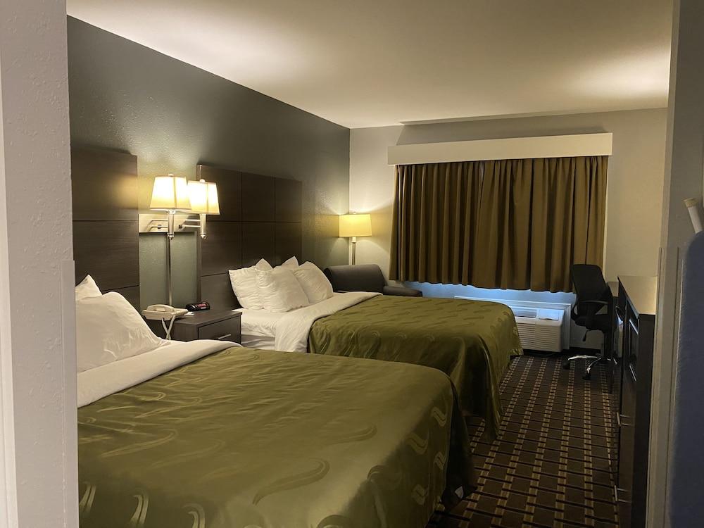Quality Inn Mauston I-90 photo 7
