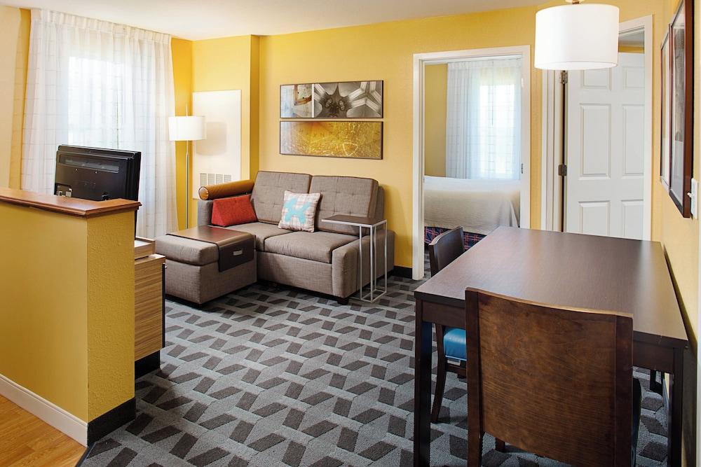 TownePlace Suites by Marriott Manchester photo 24