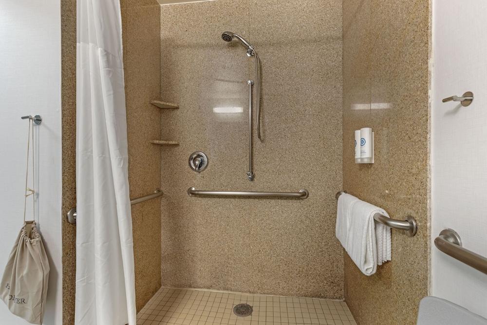 Comfort Inn Plano-Dallas photo 23