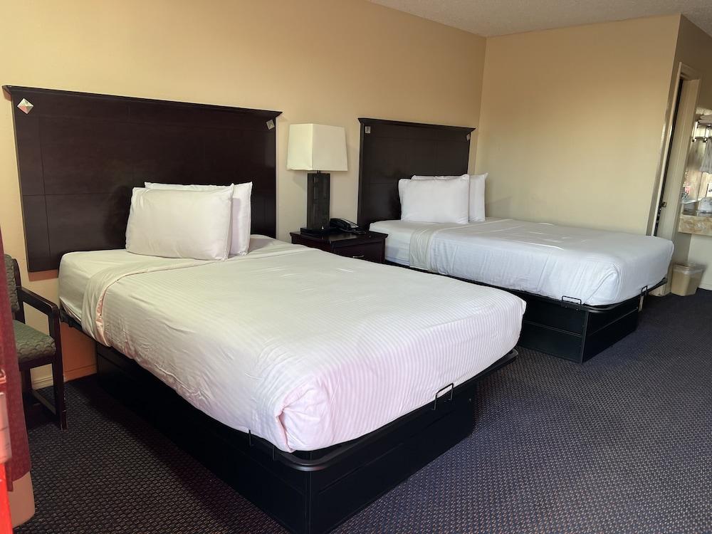 Century inn motel photo 17