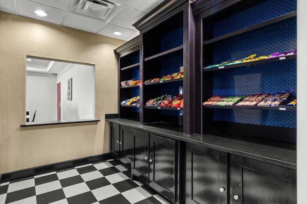 Quality Inn & Suites Pearsall photo 38