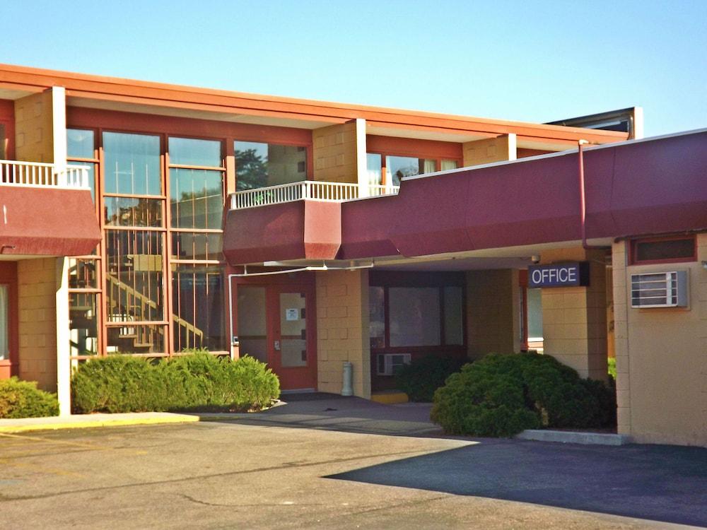 Travelodge by Wyndham Kalispell photo 16