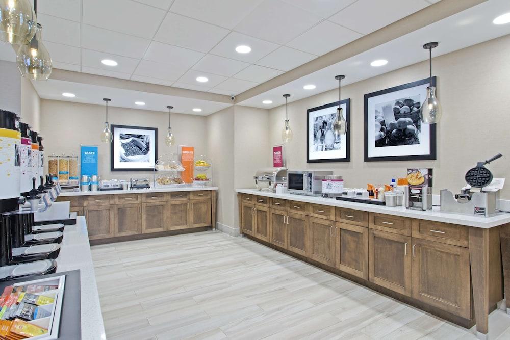Hampton Inn Sault Ste Marie photo 23