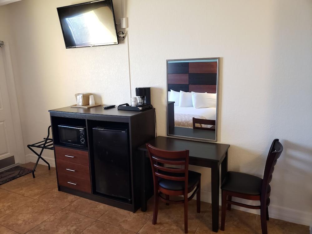 Oceanfront Inn and Suites photo 10