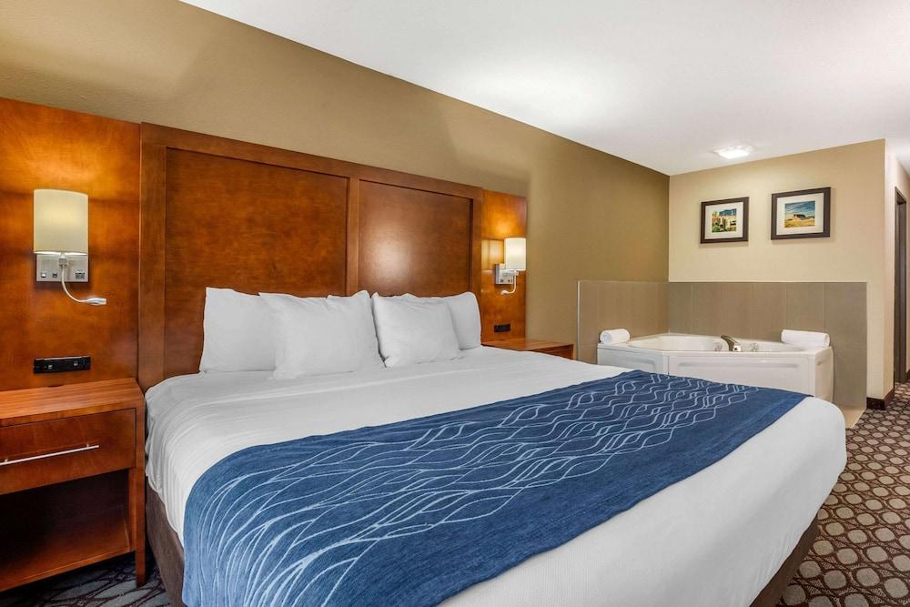 Comfort Inn Story City photo 10