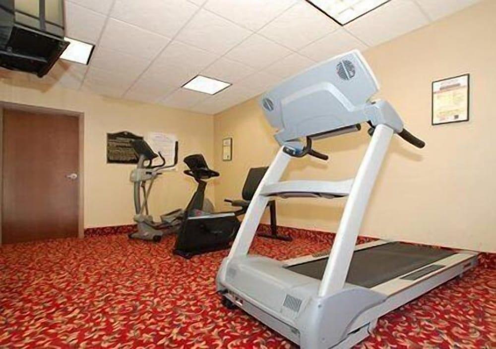 Comfort Suites Fairgrounds West photo 51