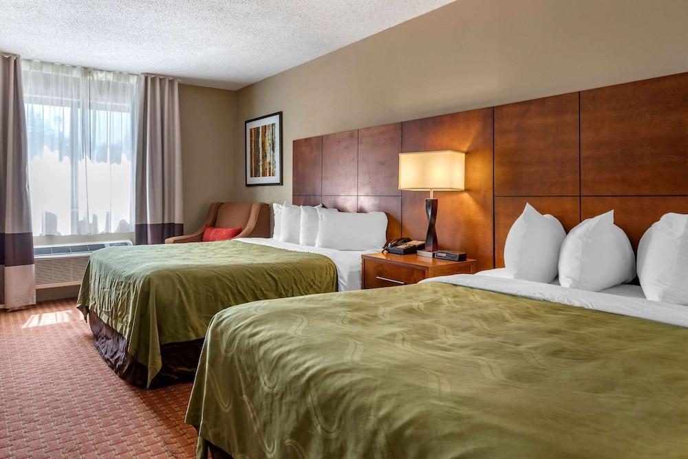 Quality Inn Saint Ignace I-75 photo 30