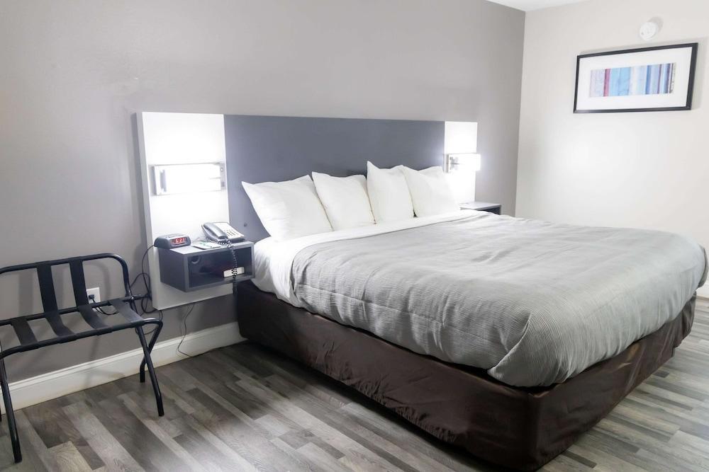Quality Inn Carrollton Medical Center photo 16