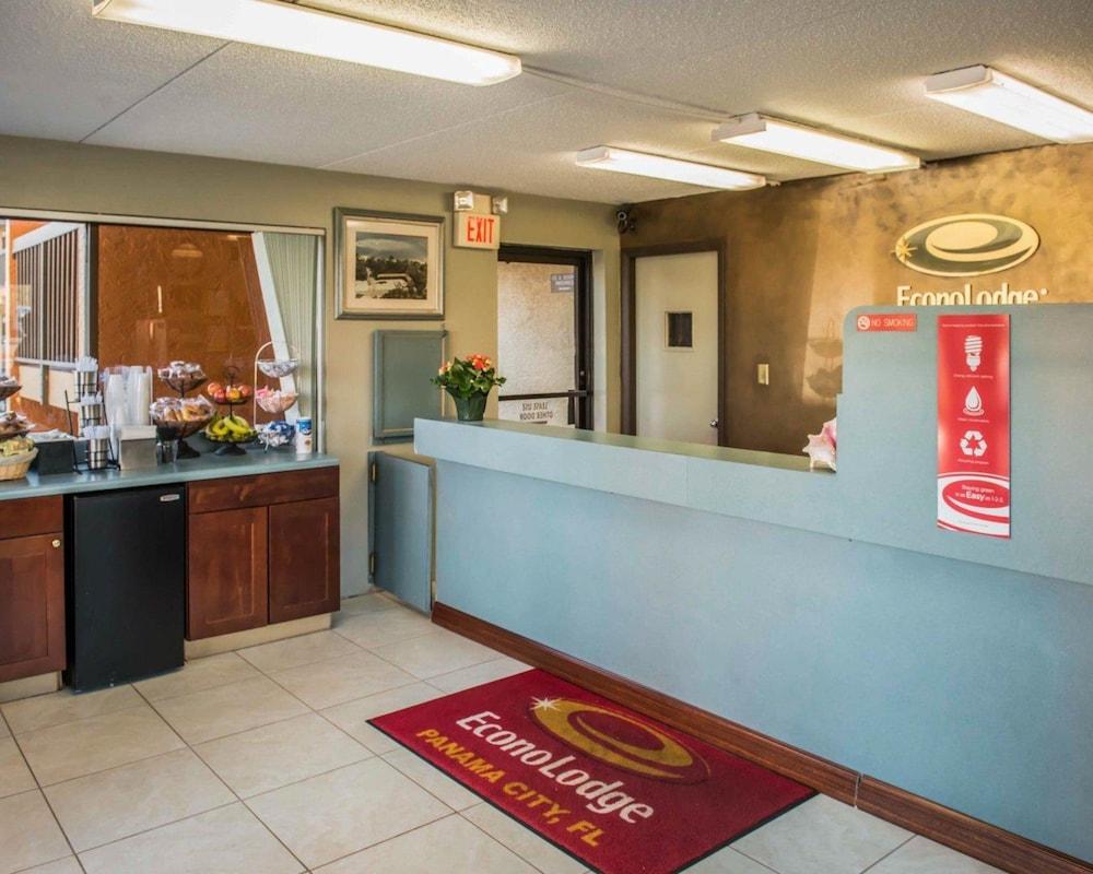 Econo Lodge Panama City St. Andrews photo 21