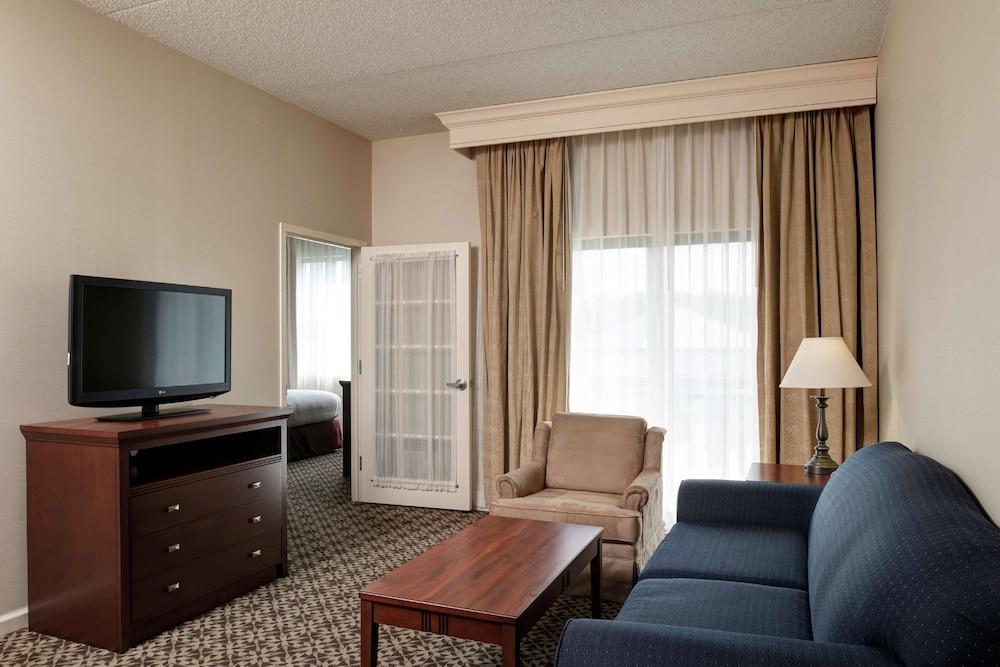 DoubleTree Suites by Hilton Hotel Mt. Laurel photo 26
