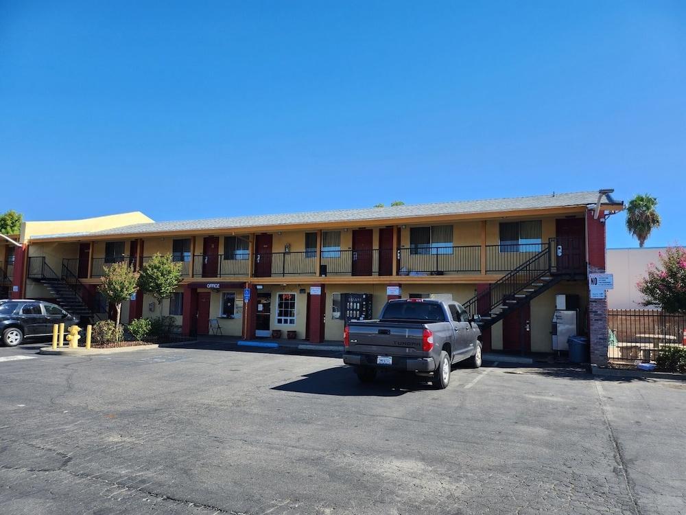Vince's Motel Inc. photo 28