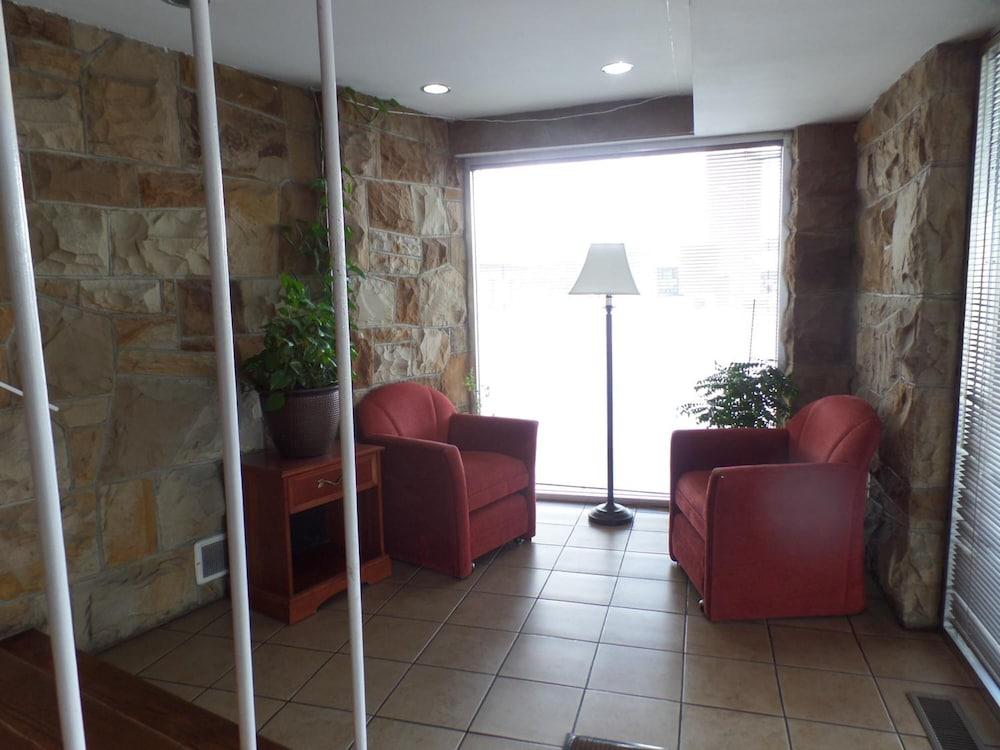 Executive Inn photo 7
