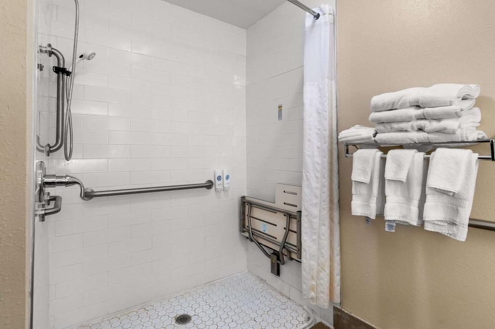 Comfort Inn & Suites Chipley photo 17