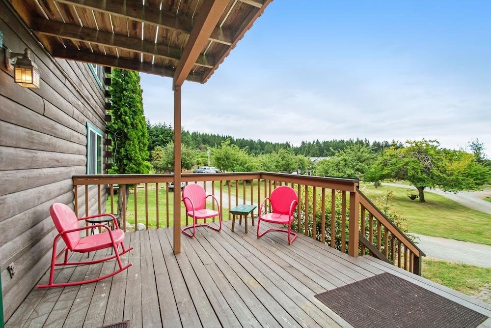 Deer Harbor Inn photo 64