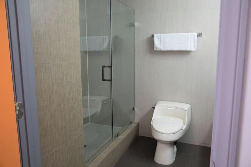 BLVD Hotel and Studios Universal-Hollywood, an Ascend Collection Hotel photo 72