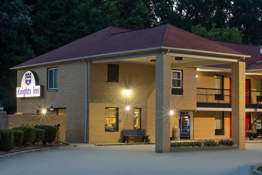 Knights Inn Elizabethtown photo 1