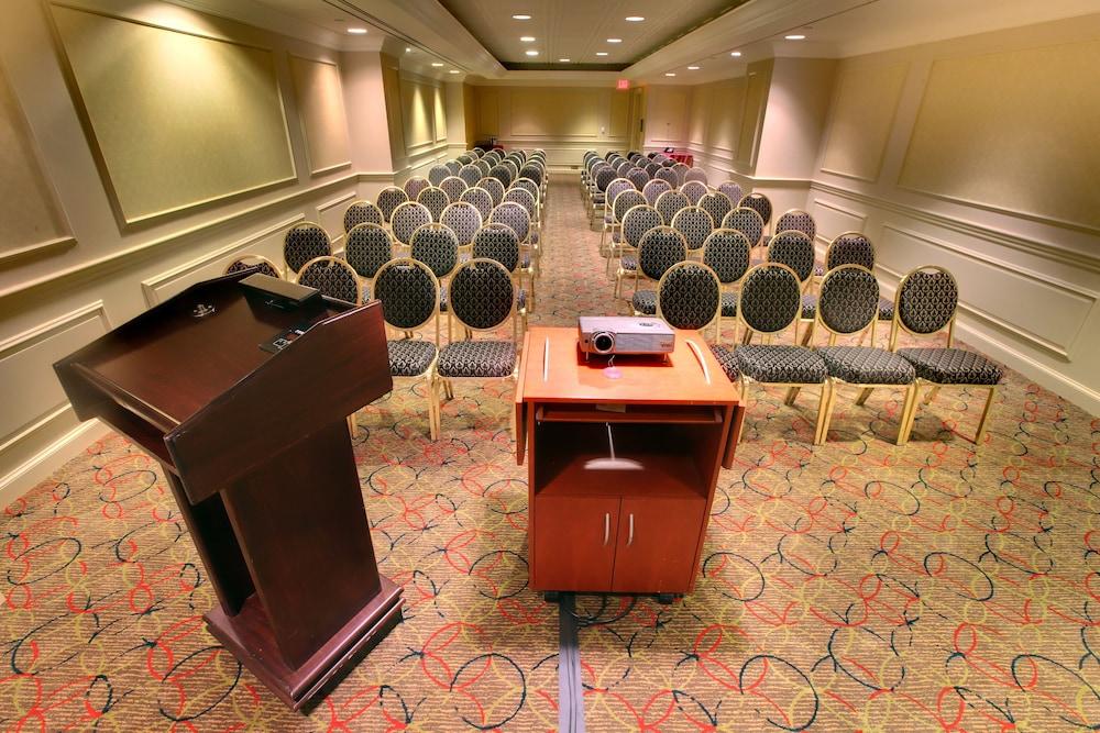 Golden Nugget photo 63