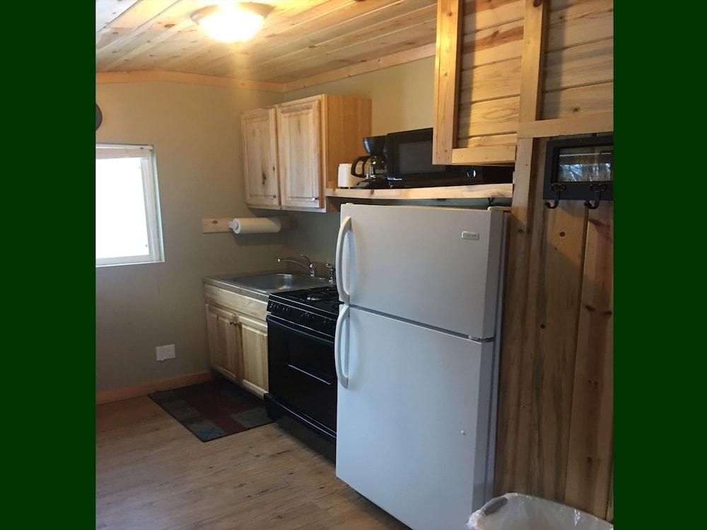 Lakeside Resort and Motel photo 88