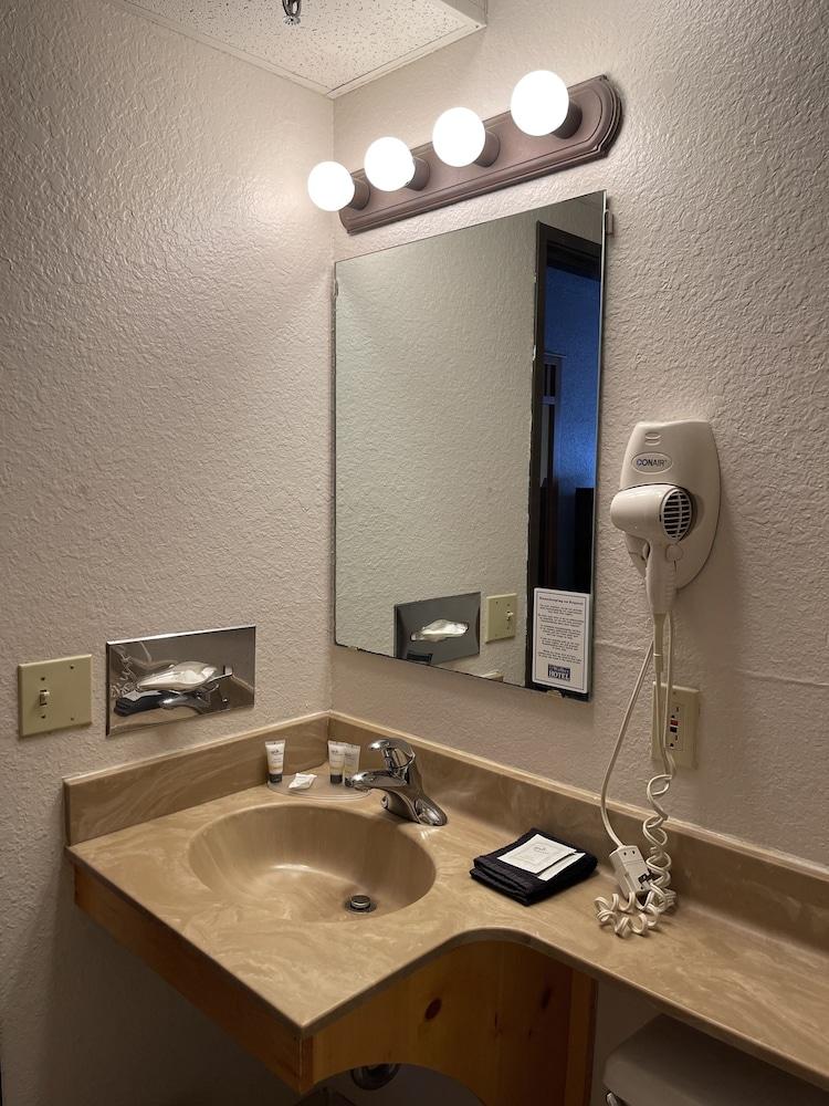 Walker Hotel photo 34