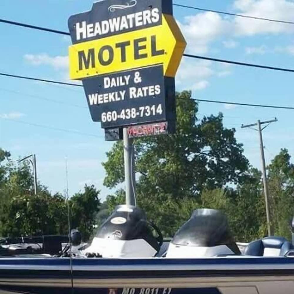 Headwaters Motel photo 15