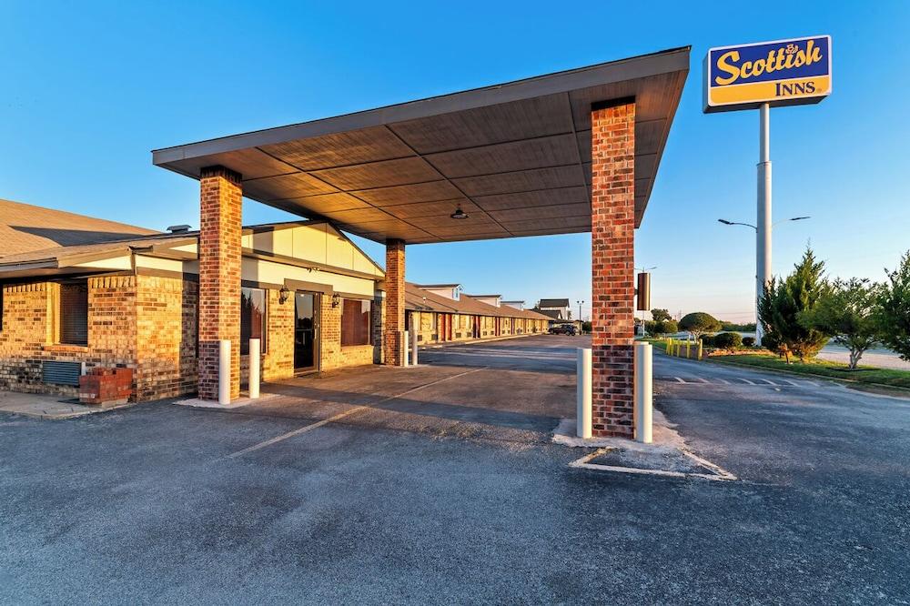 Scottish Inn Decatur photo 28