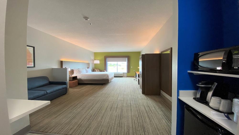 Holiday Inn Express & Suites Somerset Central by IHG photo 23