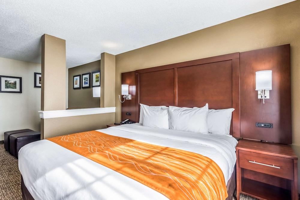 Comfort Inn & Suites Dayton North photo 34