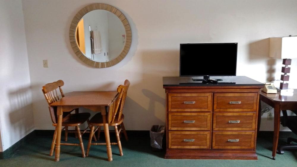 Americas Best Value Inn Zumbrota photo 10